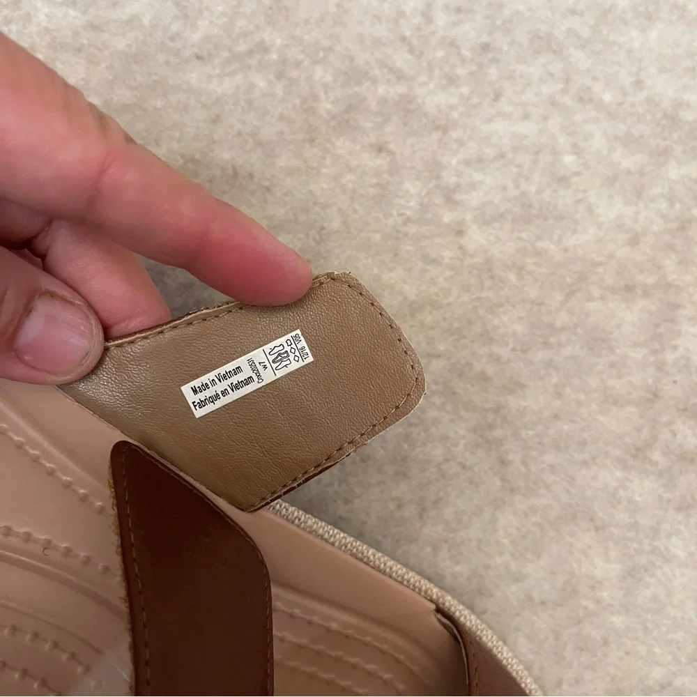 CROCS A-Leigh Brown Leather 2 Strap Canvas Wedge Comfort Sandals Women’s size 7